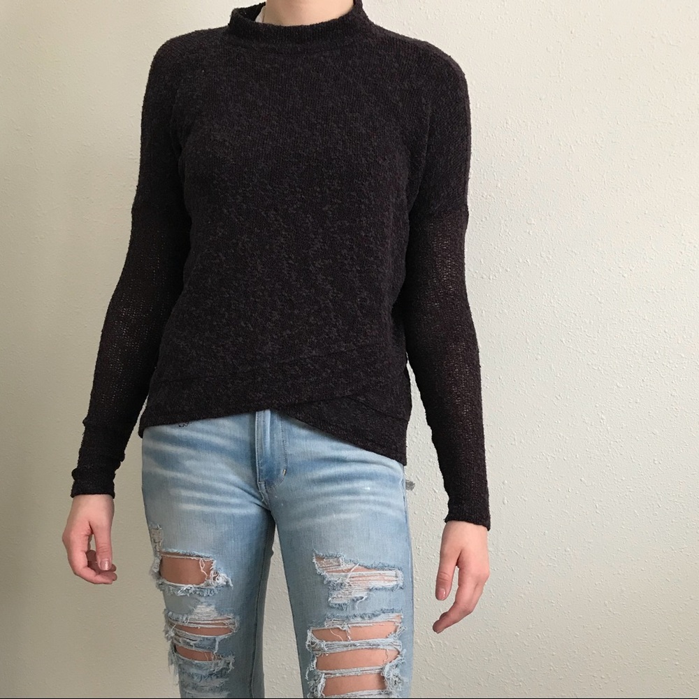 AMERICAN EAGLE SWEATER